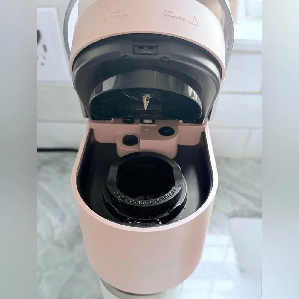 Keurig Pink Coffee Machine - Picture 5 of 6